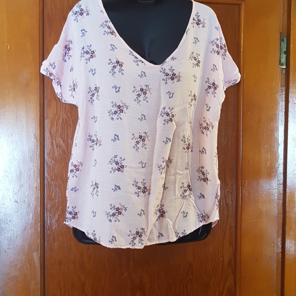 Short sleeve shirt
